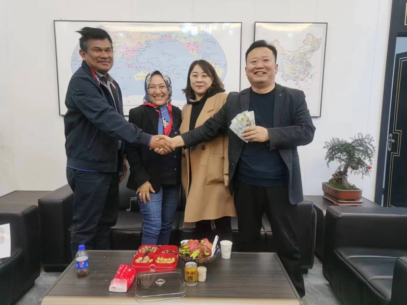 4118云顶集团机械出口印度尼西亚的横剪线设备
